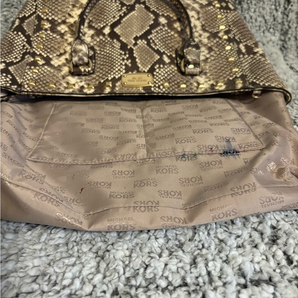 Michael Kors Snake Print handbag/crossbody - Picture 11 of 13